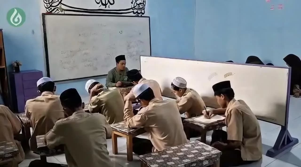 Sedekah Jariah: Bantu Bangun Asrama Putri & Renovasi Masjid Ponpes Nidaa Al-Haar